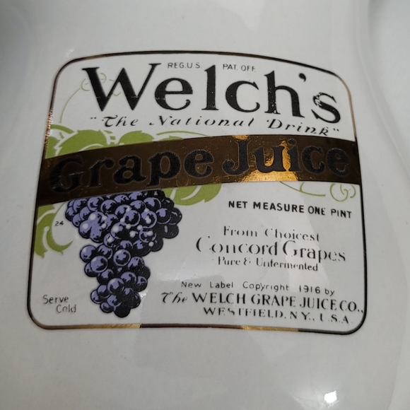 Vtg Welch's Grape Juice Advertisement Ceramic Pitcher USA - Picture 3 of 16